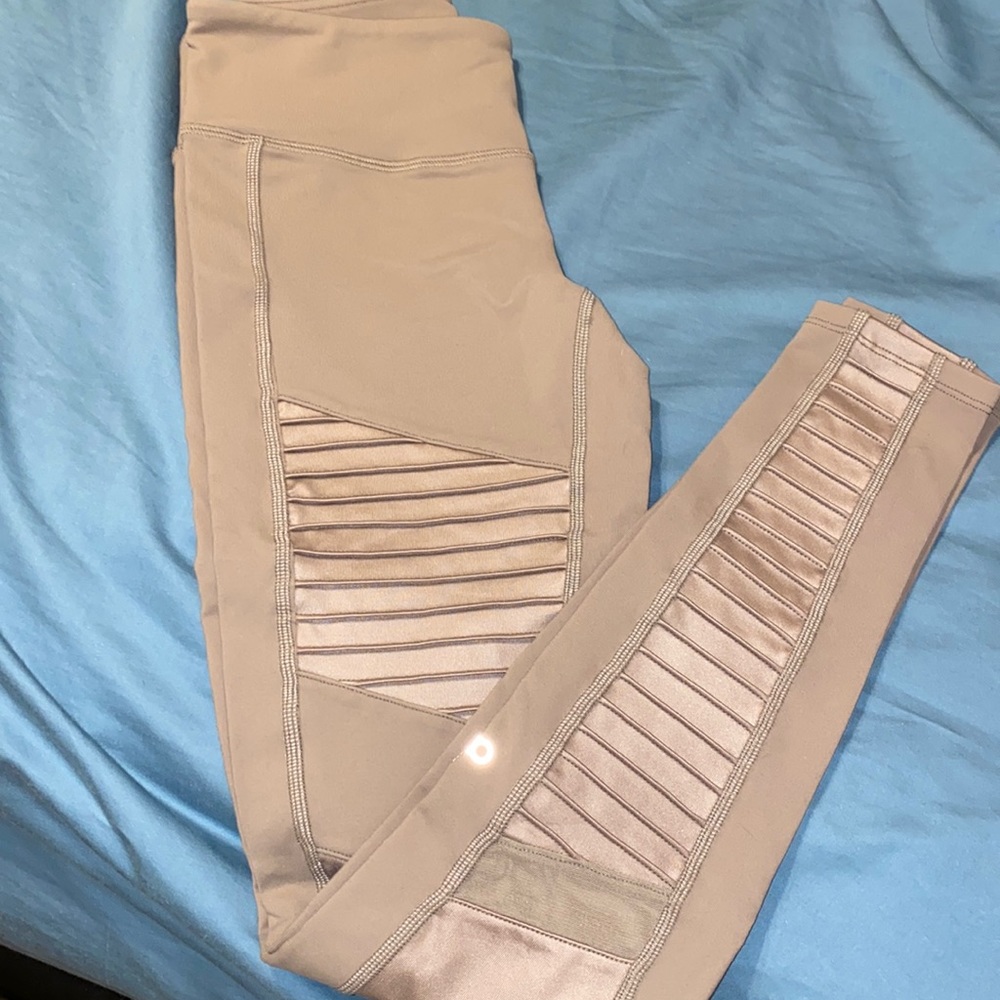 Alo Moto legging